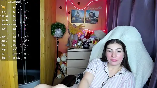 Fiery_Brunette_ live sex cam
