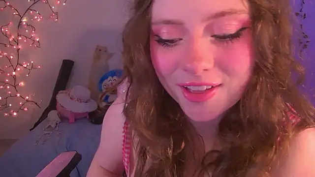 Lil_bela's cam snapshot