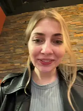 Sunny___Bunny live sex cam