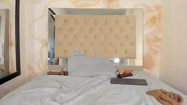 ainaah_ live sex cam