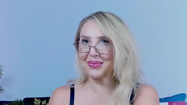 MariaRichi_'s cam snapshot