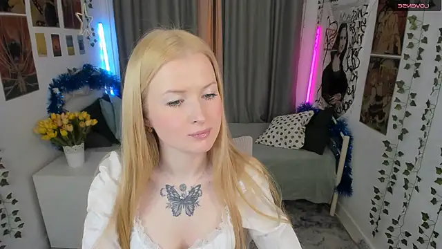 Laly_Peach's cam snapshot