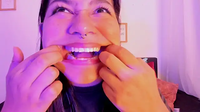 Tamara_Spencer_'s cam snapshot