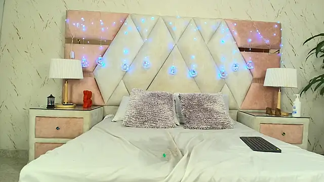 PerlaStar_t's cam snapshot