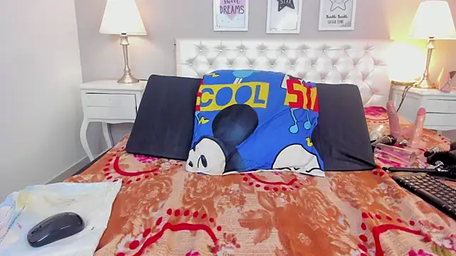 megan_loviitz's cam snapshot