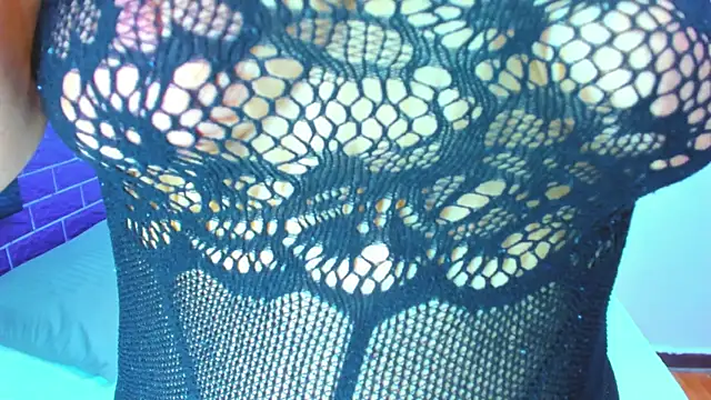 Cora_222's cam snapshot