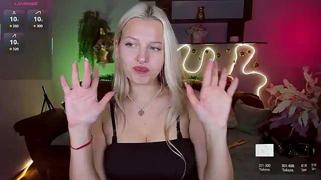 AliceJuly's cam snapshot