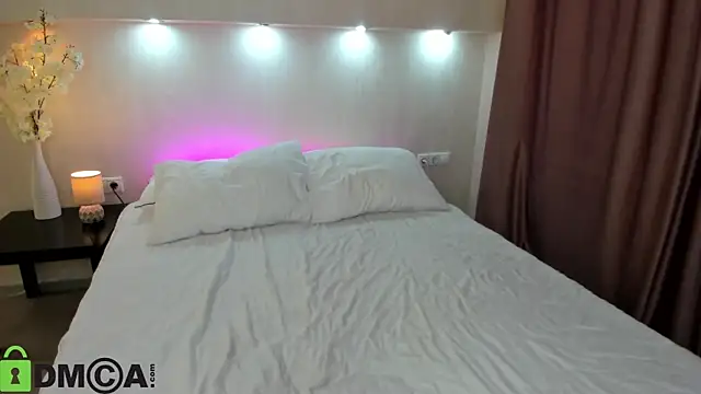 Adelina_Bliss's cam snapshot