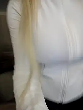 Sweet_xxBuse's cam snapshot