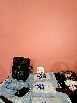 VirginPrincess06's cam snapshot