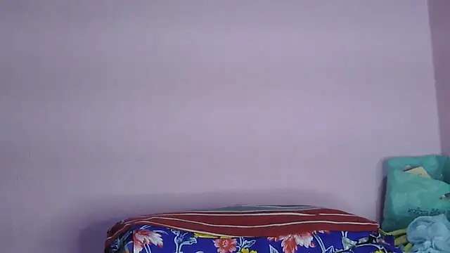 Pooja-suman's cam snapshot