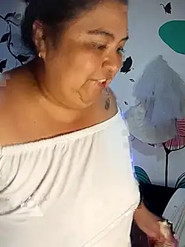 curvy_diva_'s cam snapshot