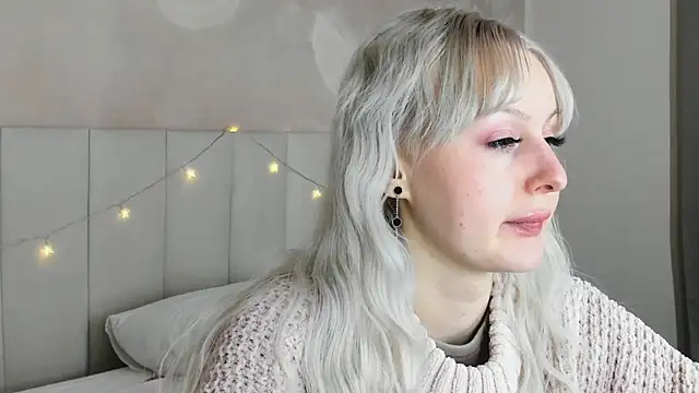 AdeleSilver's cam snapshot