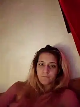 Themaskedgirl21's cam snapshot