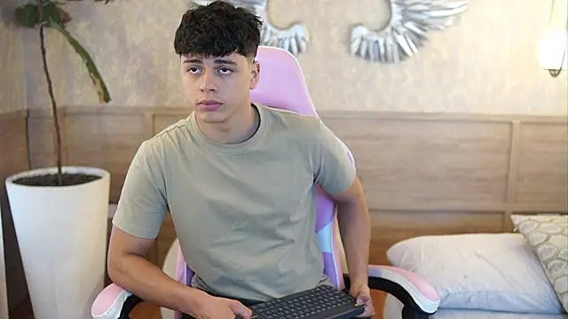 Ethan_occonor live sex cam