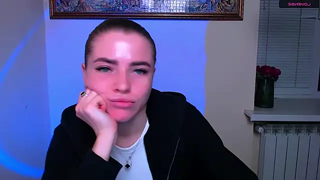 MissOliviaa_'s cam snapshot