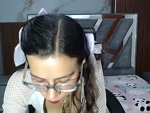 scarlethoneycf's cam snapshot