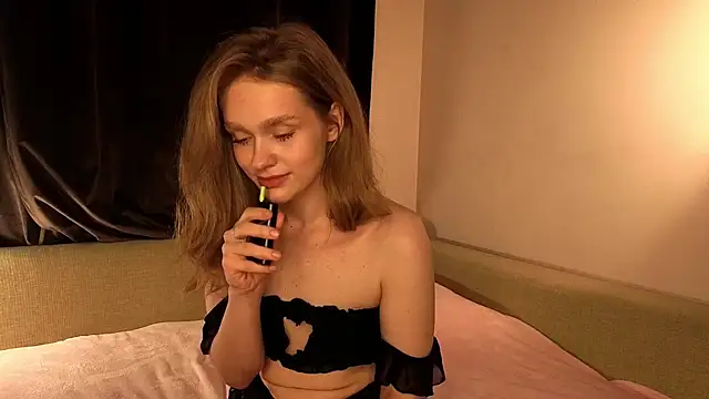 WhisperMurmur's cam snapshot