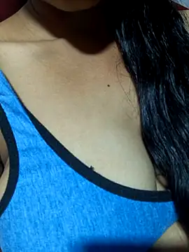 telugu_roja_099's cam snapshot