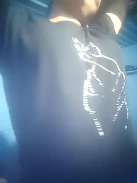 Juliekhan_98's cam snapshot