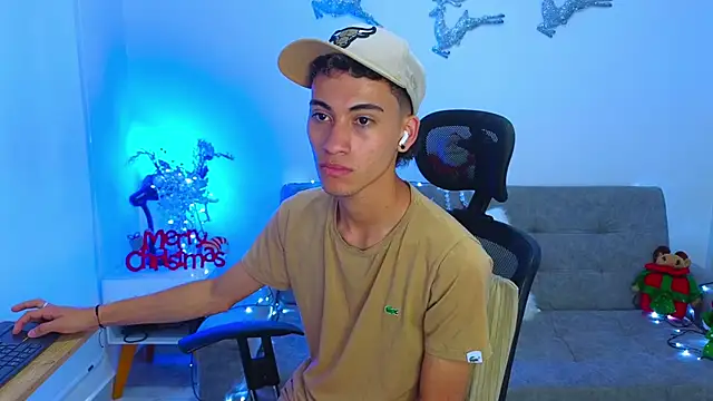 yulian_vasquez's cam snapshot