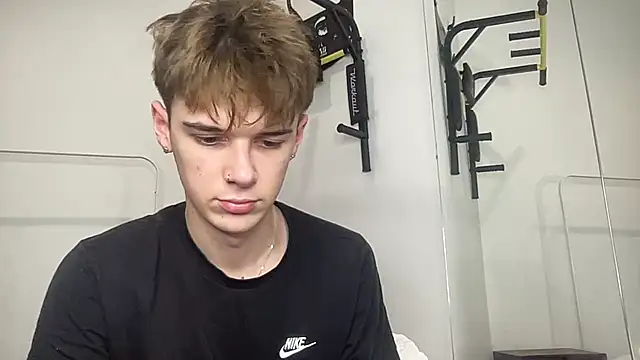 Milk_Guy's cam snapshot