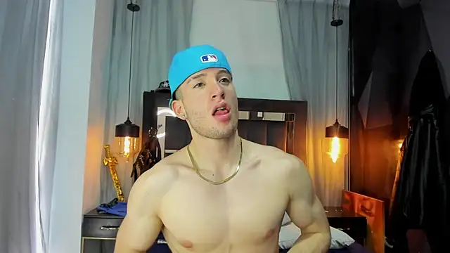 HunterHeat_'s cam snapshot