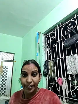 Hotty-Nidhi's cam snapshot