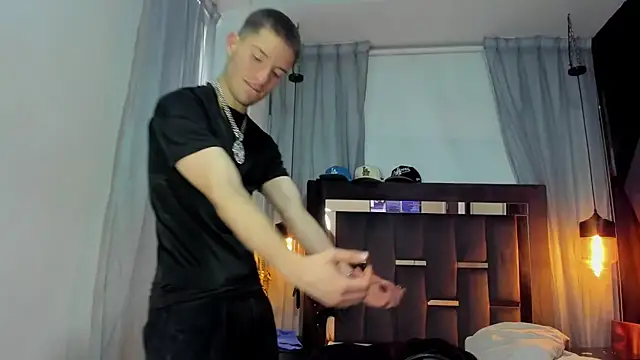 HunterHeat_ live sex cam