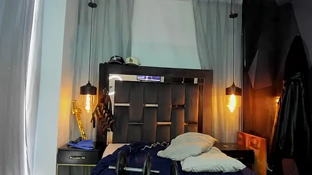 HunterHeat_'s cam snapshot