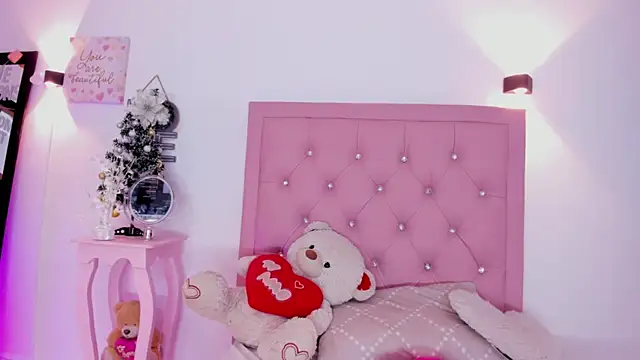 antonellarousee's cam snapshot