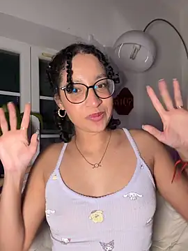 Lauyako_974 live sex cam