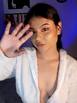 Cleo_hills's cam snapshot