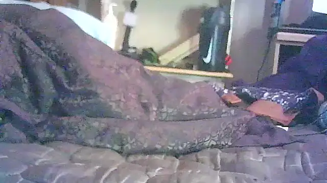 ON3YOULLN3VER_FIR3's cam snapshot