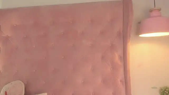 Vanelope_evanss's cam snapshot