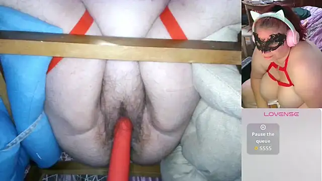 BBW-Ginger's cam snapshot