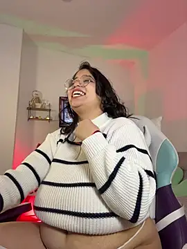 tati_reyess's cam snapshot