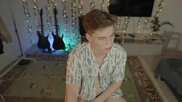 RusBradPitt's cam snapshot