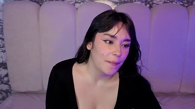 Laksmy_v's cam snapshot