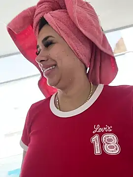 kiim_taaylor live sex cam