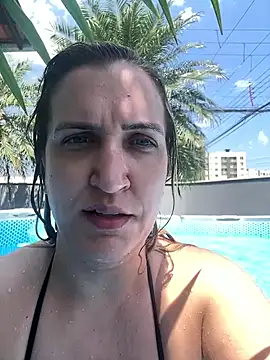 Bia_sexynovaes live sex cam