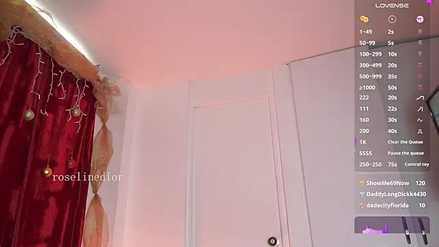 roselinedior live sex cam