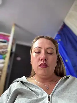 VIOLETA-25_'s cam snapshot