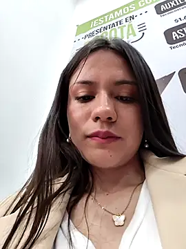 CHARLOTTE__05's cam snapshot