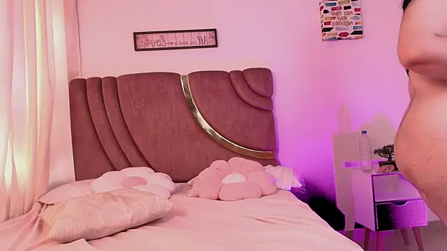 Ruby_Rouge's cam snapshot