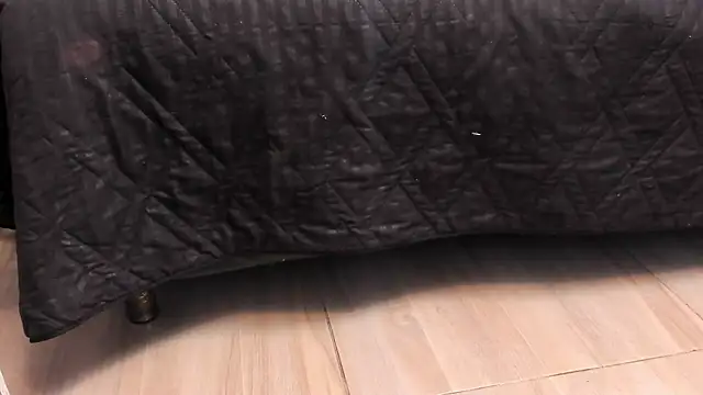 ALYANNA_HOT_'s cam snapshot