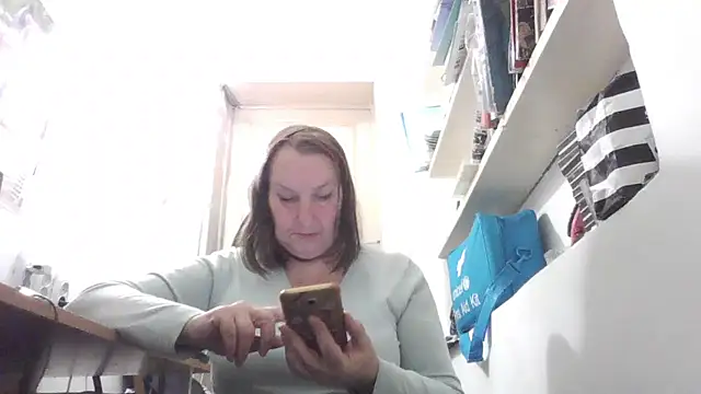 AnnaLive570's cam snapshot