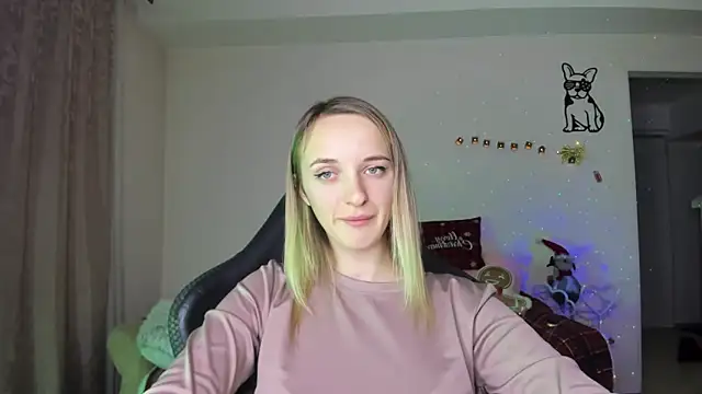 RouseReed's cam snapshot