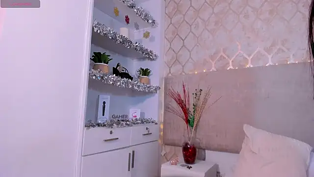 KamilaBetancourt's cam snapshot