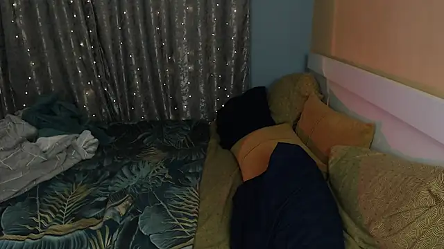 g1vememoney's cam snapshot